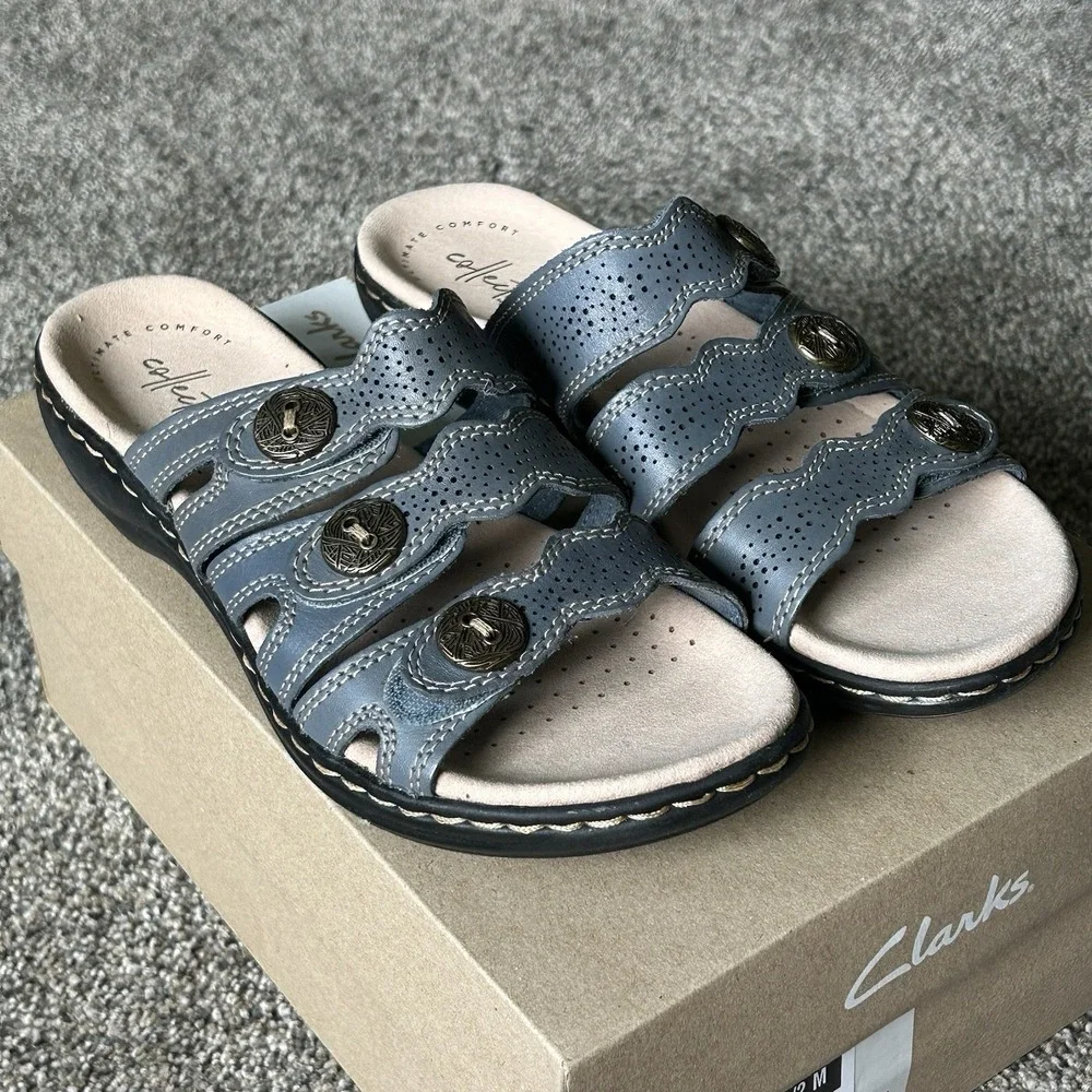 NIB Clarks Collection Leisa Grace - Size 7.5 -Denim Blue/Grey Adjustable 3 Strap